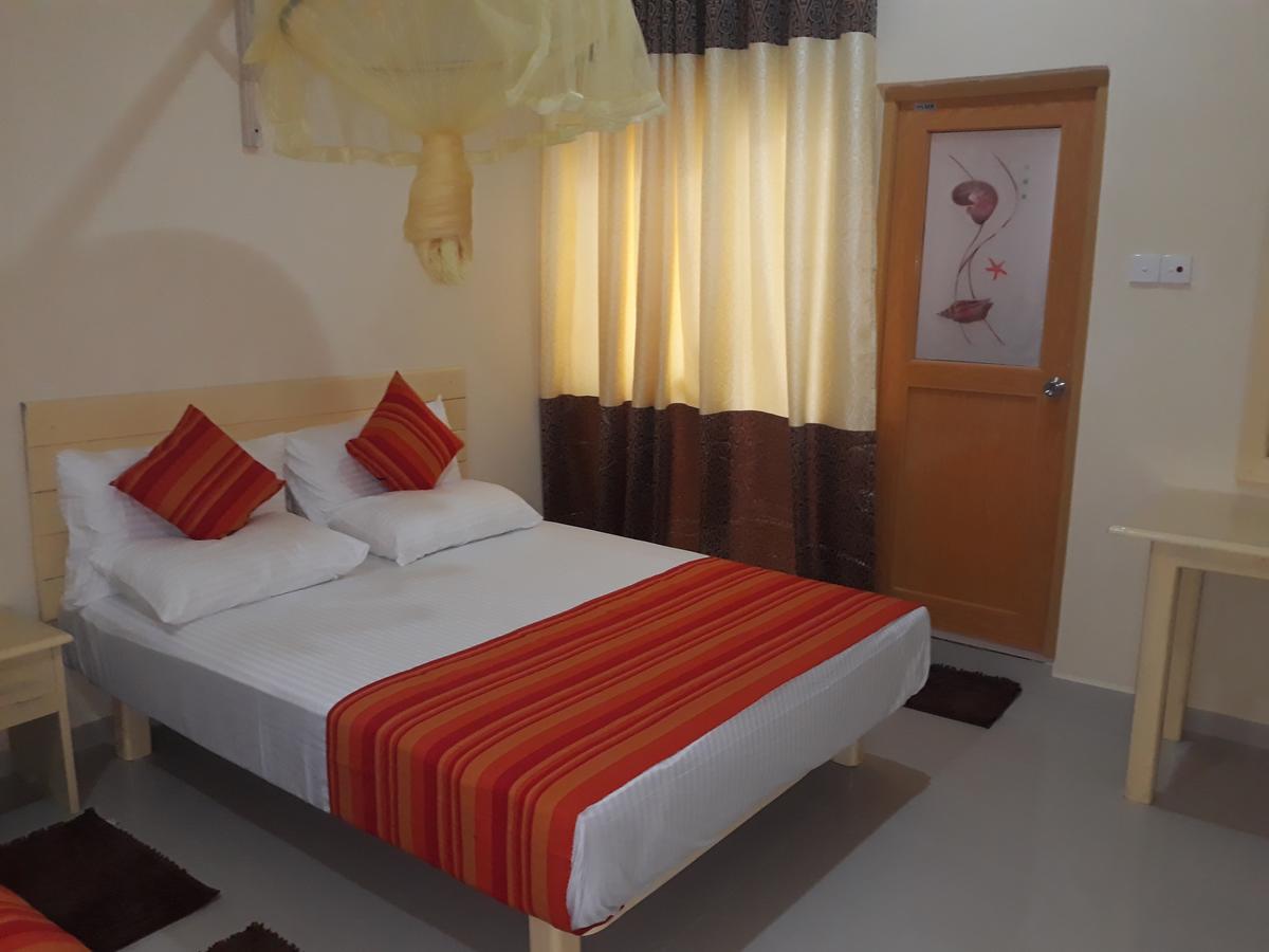 Bevary City Hotel Anuradhapura Exterior foto